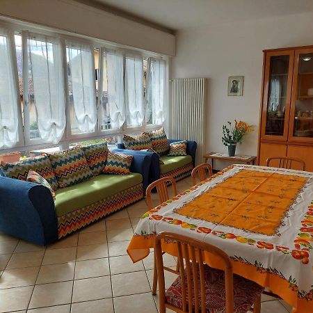 Eva House Apartment Беладжо Екстериор снимка