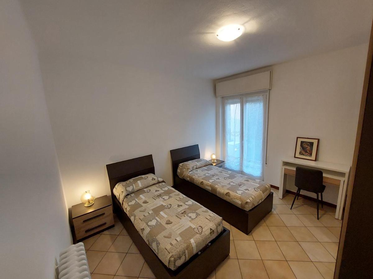 Eva House Apartment Беладжо Екстериор снимка
