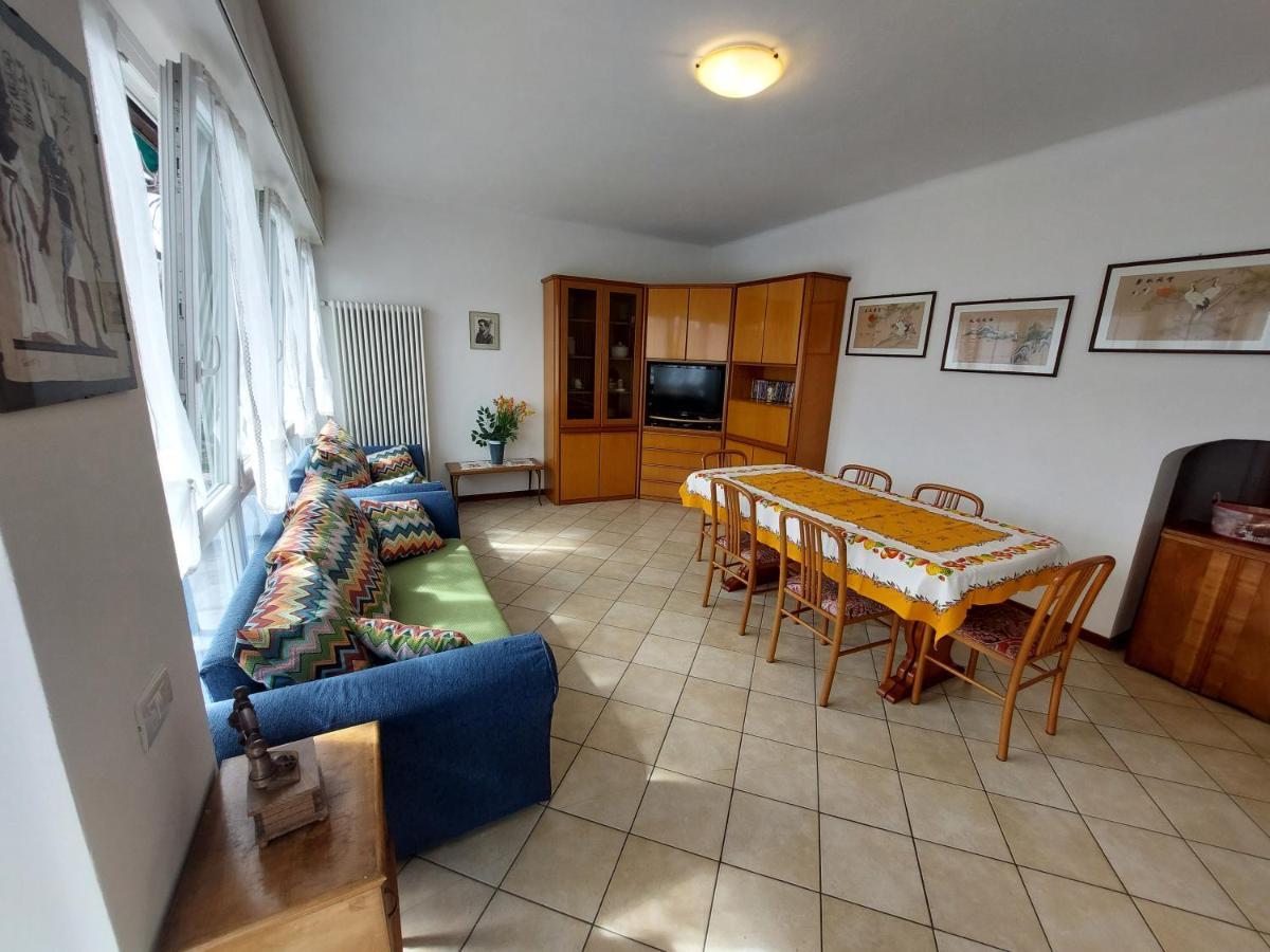 Eva House Apartment Беладжо Екстериор снимка