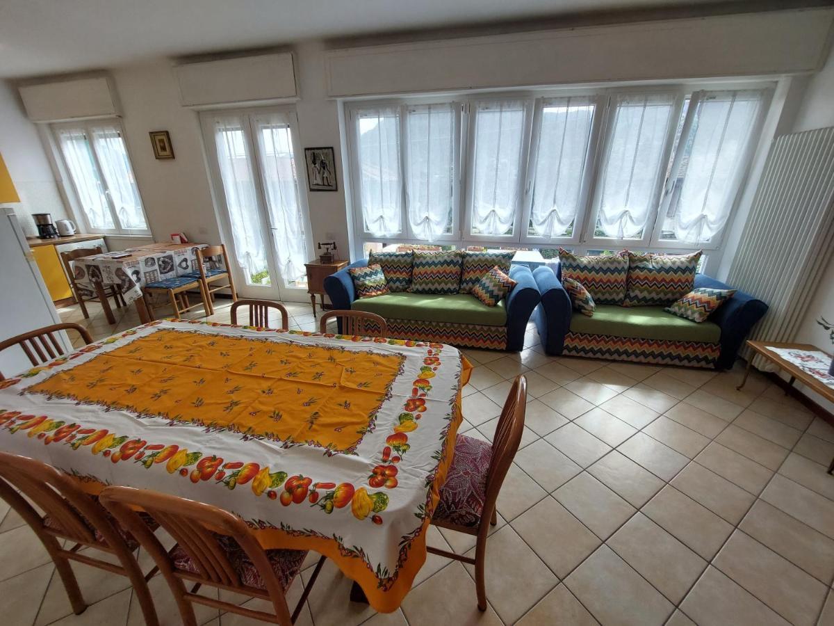 Eva House Apartment Беладжо Екстериор снимка